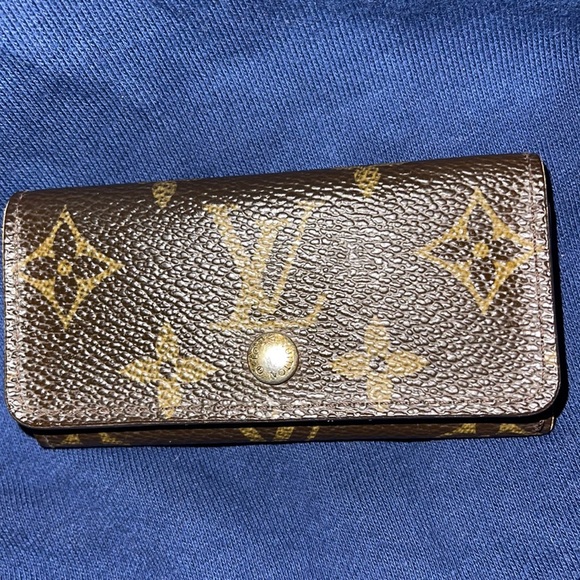 Louis Vuitton key pouch (authentic) CT1180.  Great condition! - Picture 8 of 9
